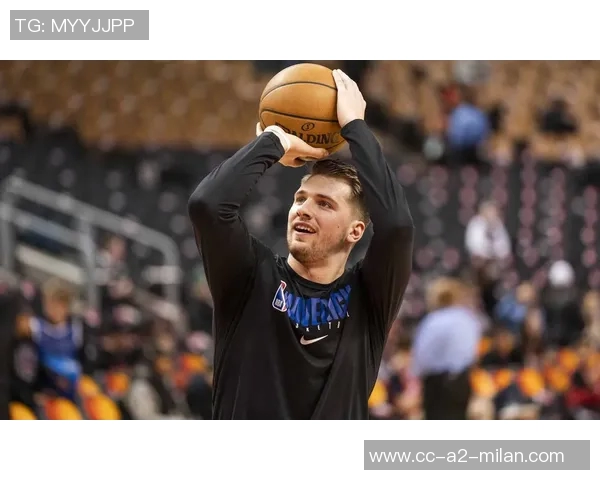 斯玛特强调东契奇在进攻与防守两端都需承担重任与高标准要求